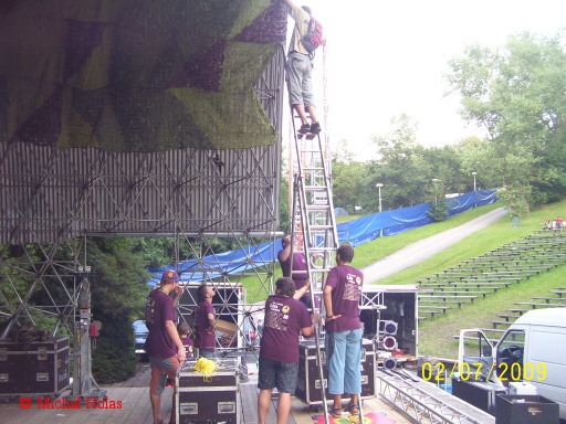 060  Maskova ka je pov  en   te  jsou na  ad  dr ty na n pis    